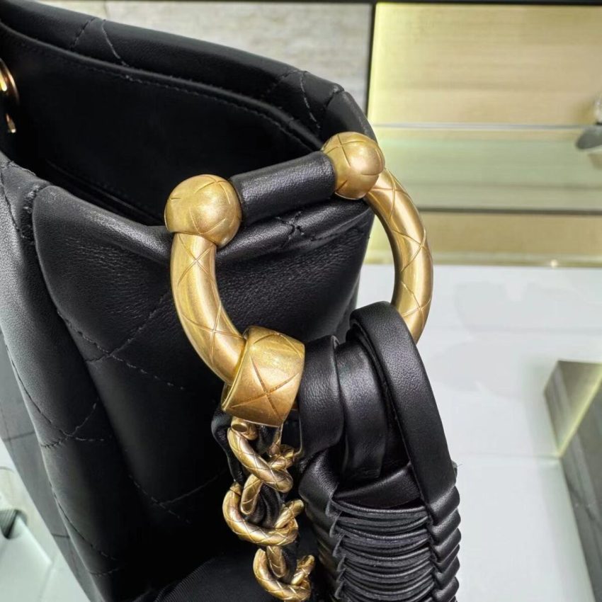 CHANEL 23A Hobo Bag - chanel hobo replica detail 6