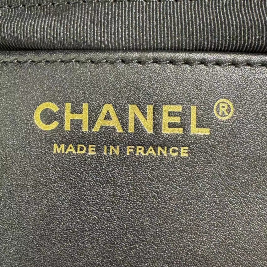 CHANEL 23A Hobo Bag - chanel hobo replica detail 16