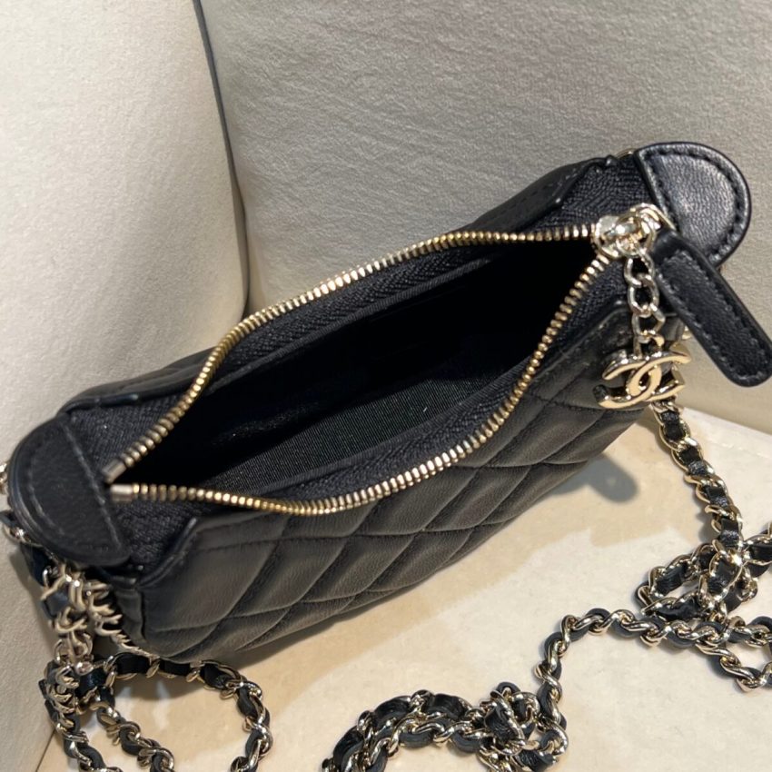 chanel-23p-chain-around-crescent-hobo-gallery-2 CHANEL 23P Chain Around Crescent Hobo - chanel hobo bag dupe detail 2