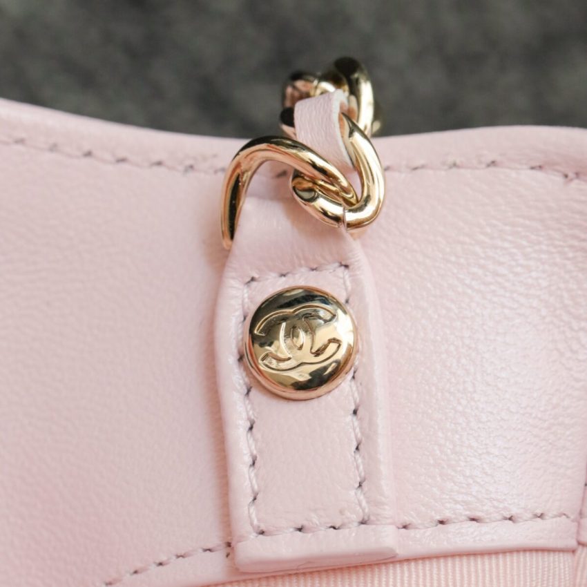 CHANEL 24s Mini Horizontal Pink Purple - chanel mini horizontal pink purple dupe detail 6