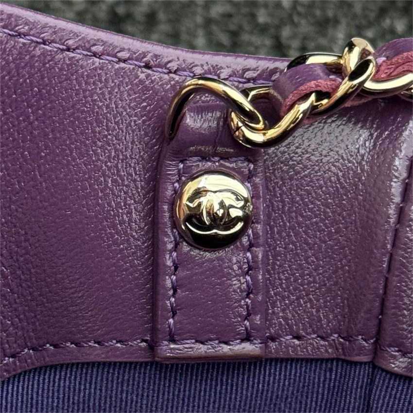 chanel-24s-mini-horizontal-purple-gallery-6 CHANEL 24s Mini Horizontal Purple - chanel mini purple dupe detail 15
