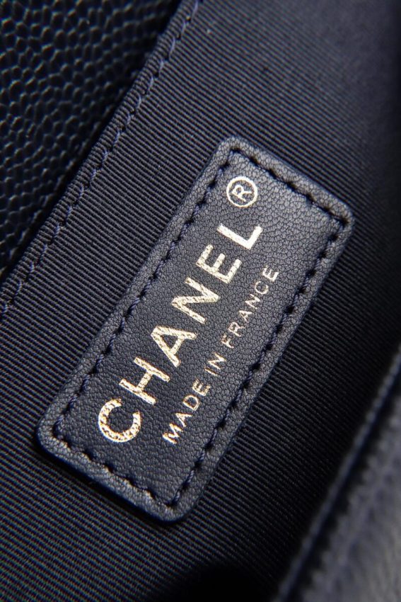 chanel-le-boy-dark-blue-gallery-3