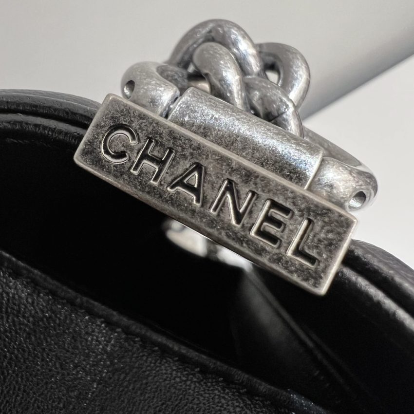 chanel-le-boy-large-black-silver-gallery-4 CHANEL Le Boy Large Black Silver - chanel boy black silver replica detail 9
