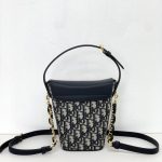 dior-30-montaigne-amber-chain-gallery-7