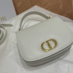 dior-30-montaigne-avenue-top-handle-white-gallery-1