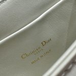 dior-30-montaigne-avenue-top-handle-white-gallery-3