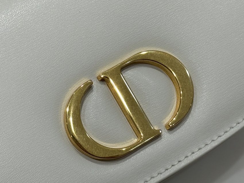 dior-30-montaigne-avenue-top-handle-white-gallery-5