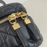 dior-30-montaigne-vanity-black-gallery-5