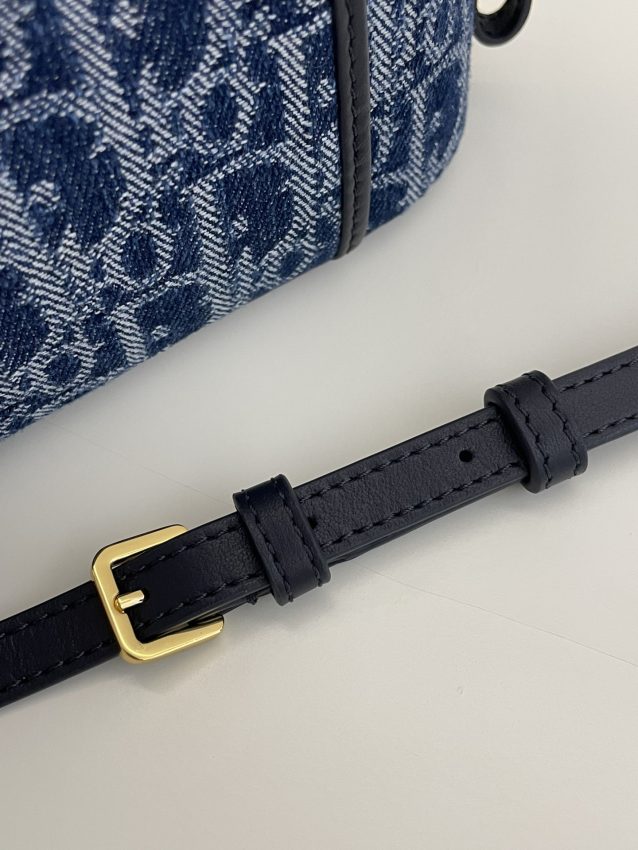 dior-30-montaigne-vanity-denim-blue-gallery-4
