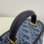 dior-30-montaigne-vanity-denim-blue-gallery-7