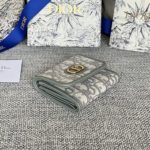 dior-30-montaigne-wallet-gallery-3