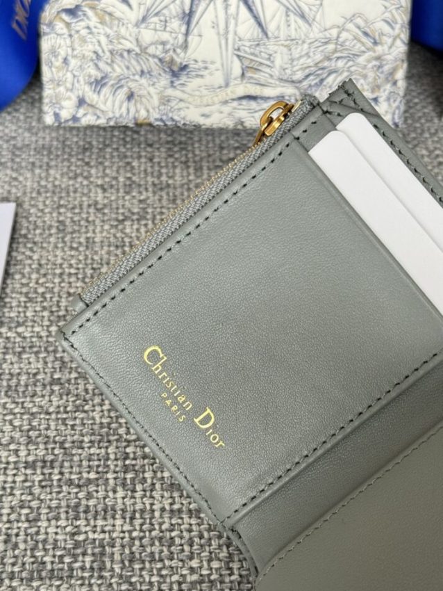 dior-30-montaigne-wallet-gallery-8