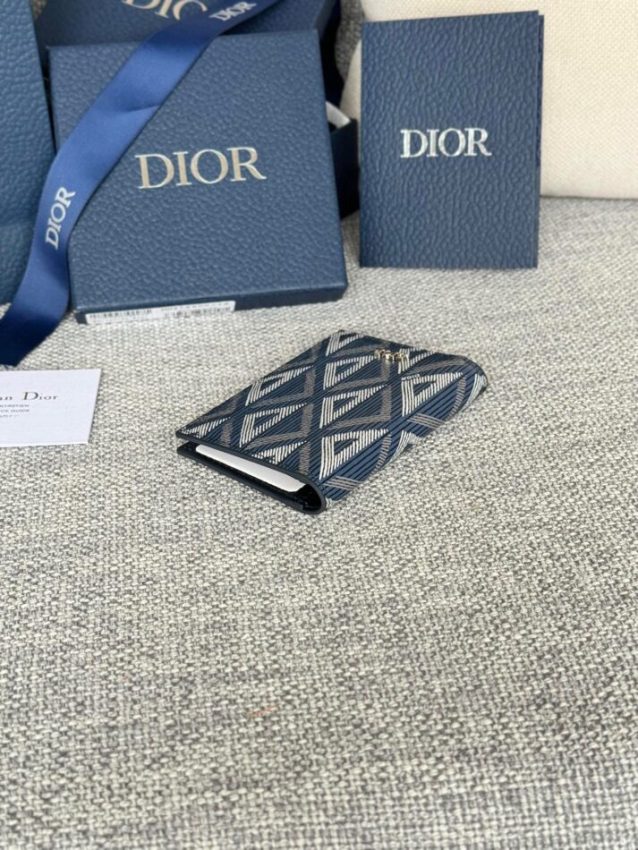 dior-bi-fold-card-holder-4-colors-gallery-3