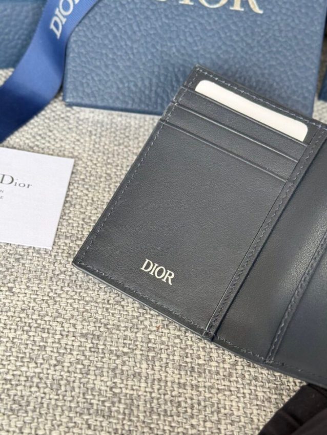 dior-bi-fold-card-holder-4-colors-gallery-9