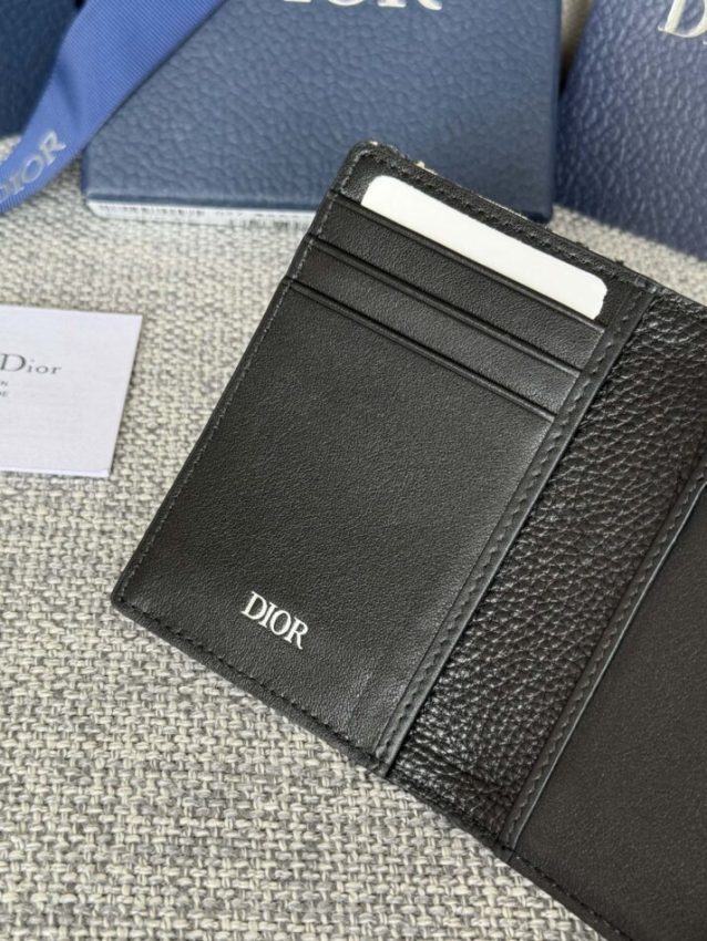dior-bi-fold-card-holder-gallery-1