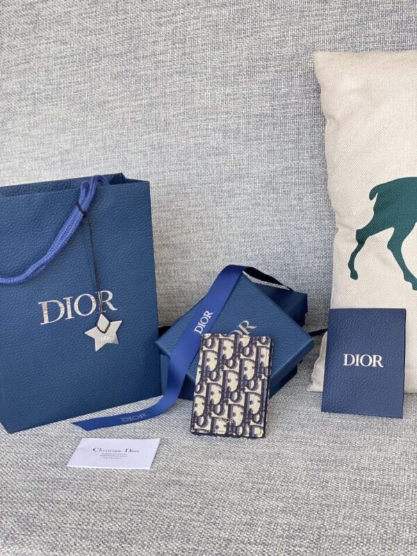 dior-bi-fold-card-holder-oblique-white-gallery-3