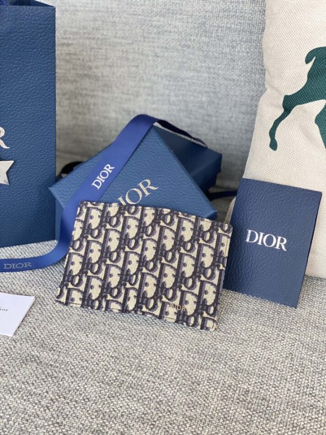 dior-bi-fold-card-holder-oblique-white-gallery-4