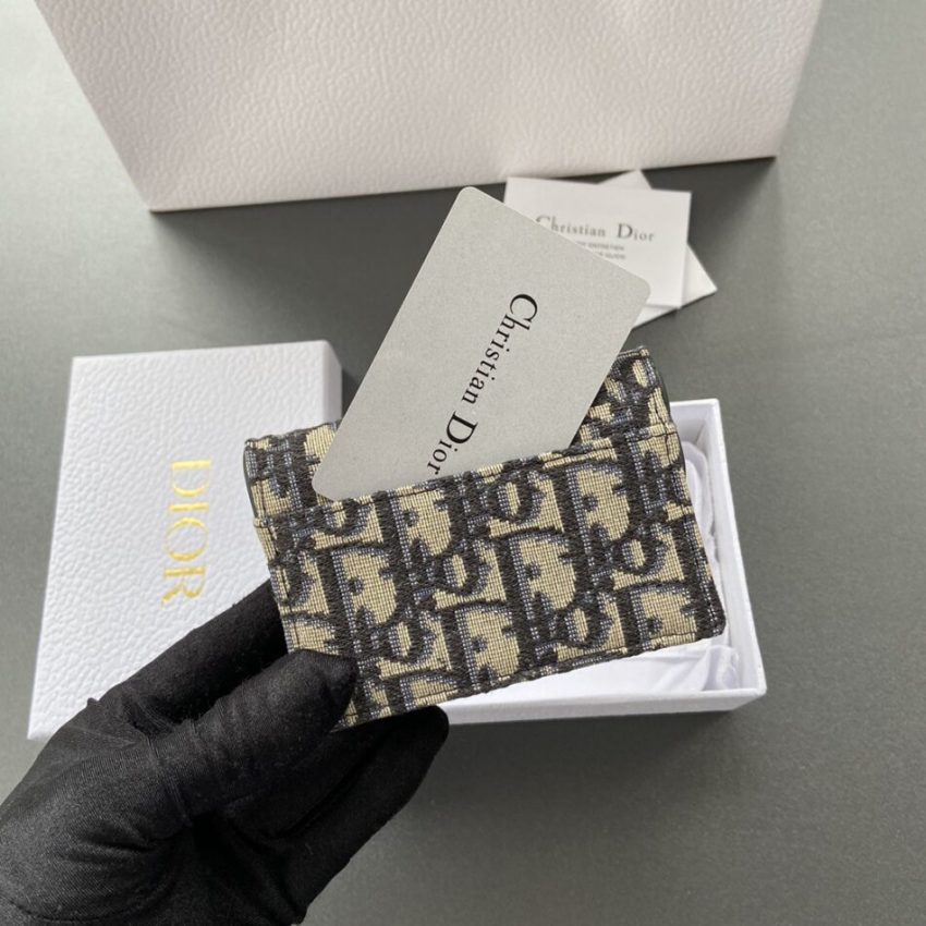 dior-bloom-card-holder-gallery-6
