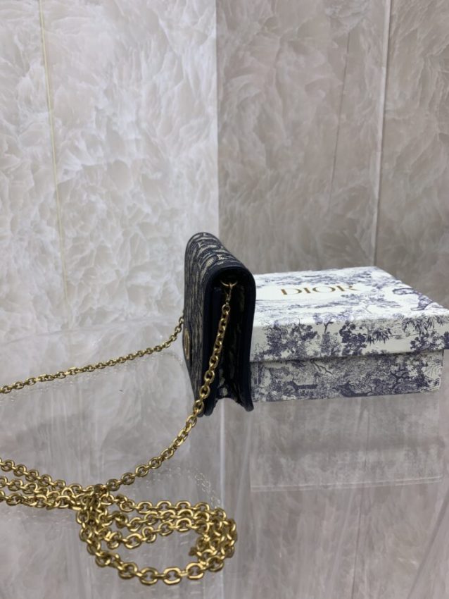 dior-cd-chain-wallet-gallery-8