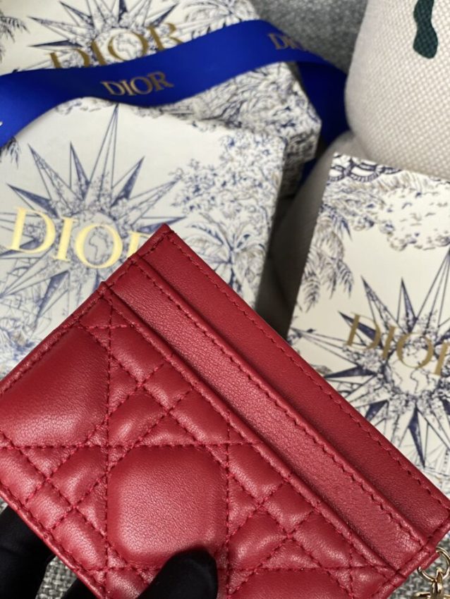 dior-freesia-card-holder-gallery-7