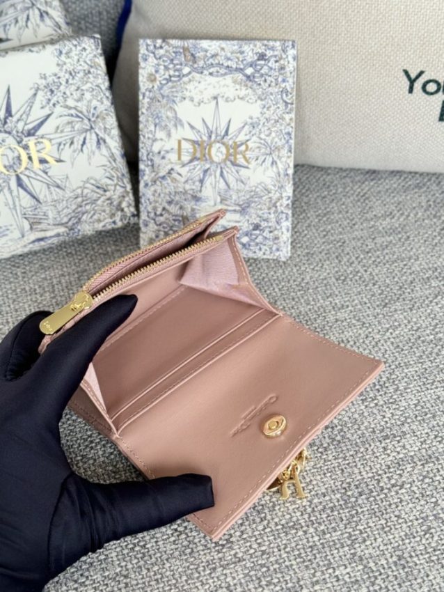 dior-glycine-wallet-gallery-6