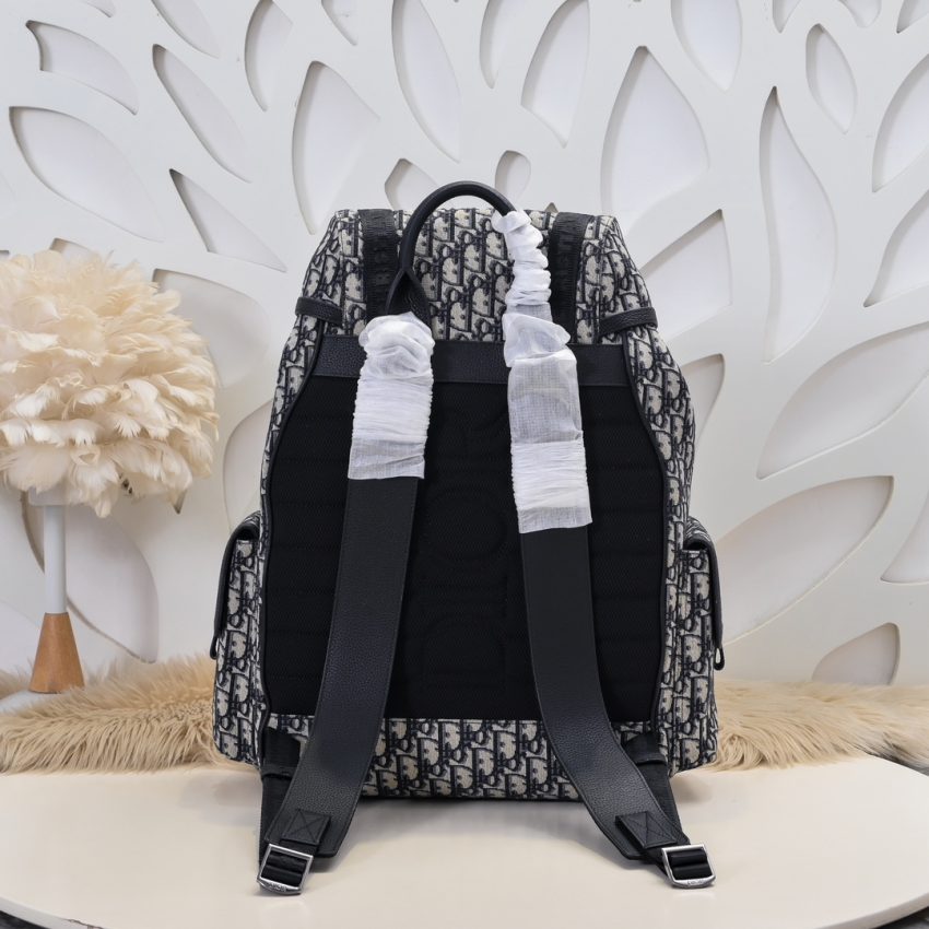 dior-hit-the-road-white-gallery-7