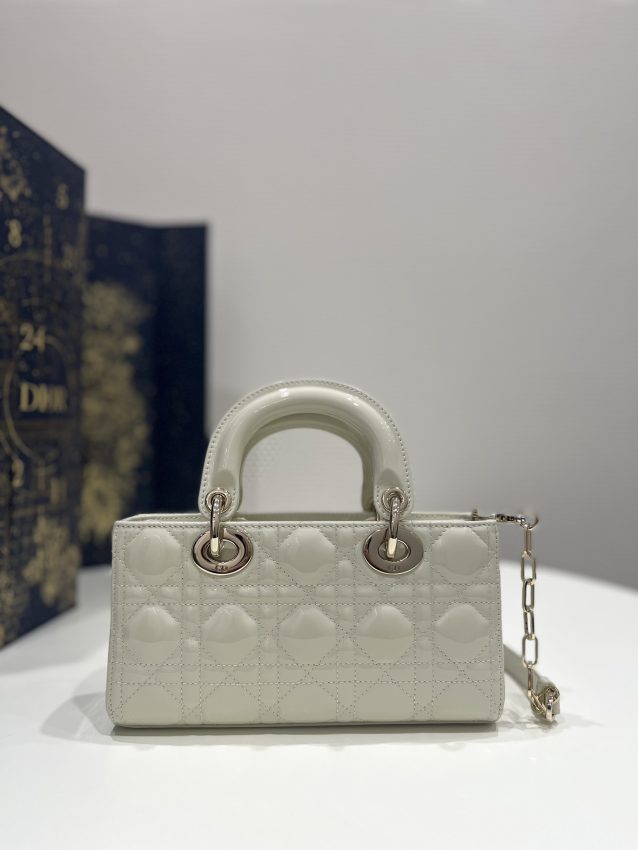 dior-lady-d-joy-bag-white-patent-gallery-7