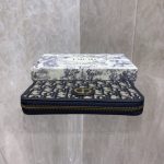 dior-long-zipper-wallet-gallery-7