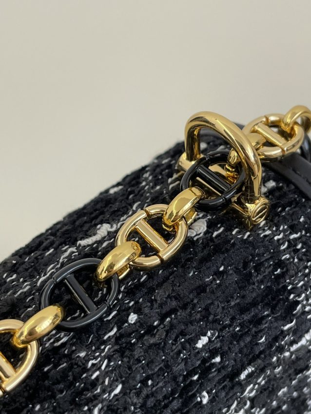 dior-miss-caro-black-wool-gallery-1