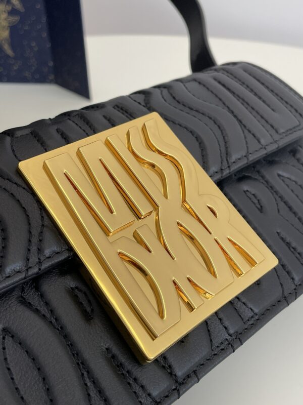 dior-miss-dior-black-gallery-8