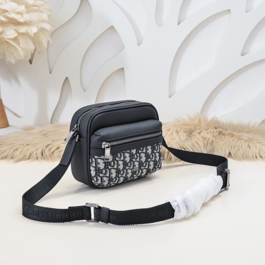 dior-rider-zipped-messenger-bag-black-gallery-5