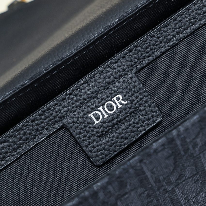 dior-saddle-messenger-bag-oblique-black-gallery-1