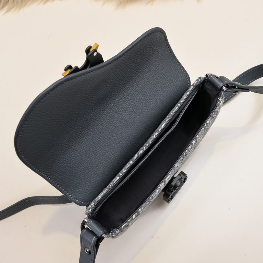 dior-saddle-messenger-bag-oblique-grey-gallery-3
