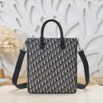 dior-saddle-shopping-tote-oblique-gallery-6