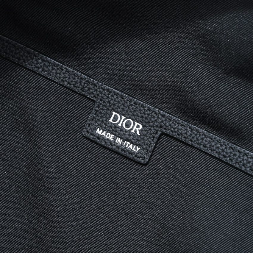dior-saddle-zip-backpack-black-gallery-1