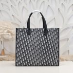 dior-safari-shopping-tote-large-gallery-2