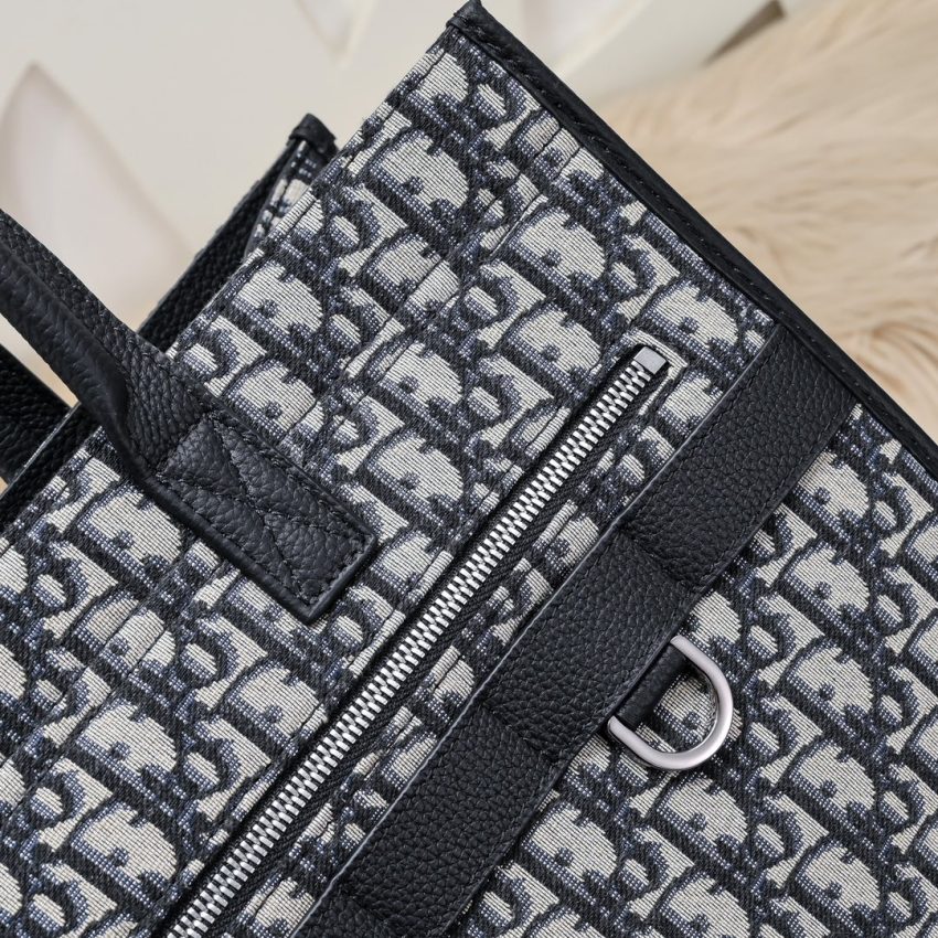 dior-safari-shopping-tote-large-gallery-3