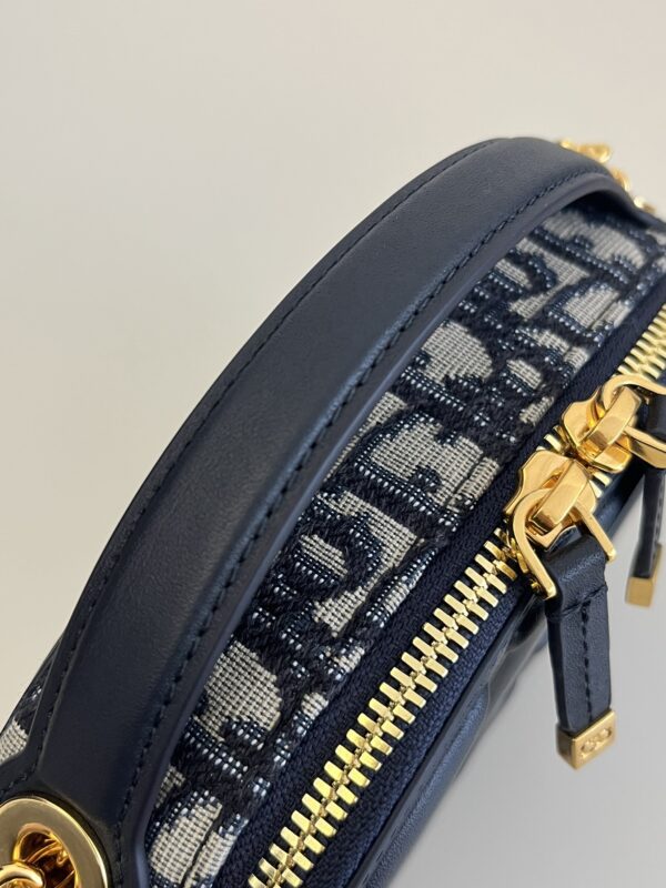 dior-signature-cd-top-handle-gallery-2
