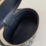 dior-signature-vanity-gallery-7