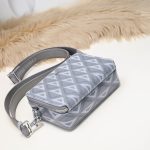 dior-zipped-pouch-diamond-blue-gallery-1