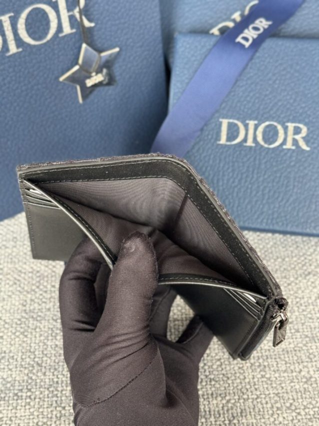 dior-zipper-card-holder-black-gallery-4