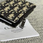 dior-zipper-card-holder-white-gallery-1