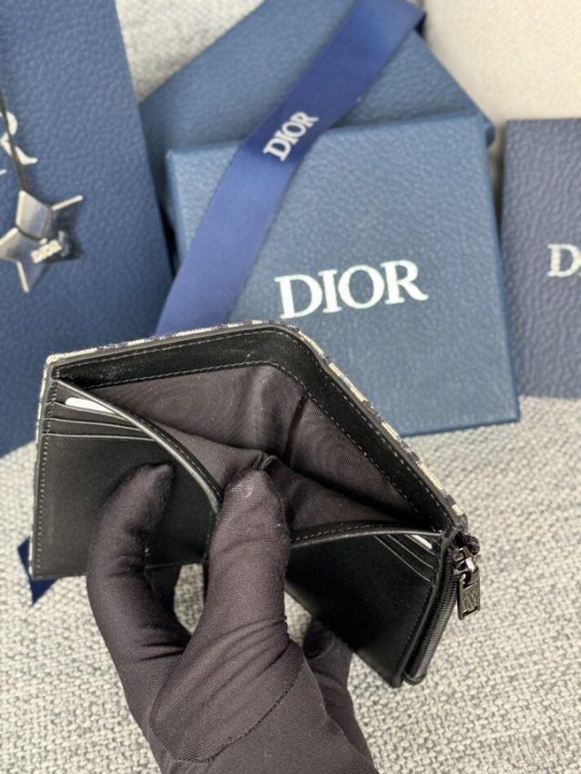 dior-zipper-card-holder-white-gallery-7