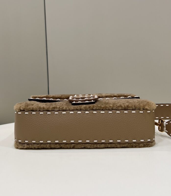 fendi-baguette-brown-wool-gallery-3