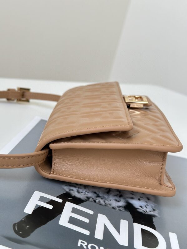 fendi-baguette-full-brown-gallery-3