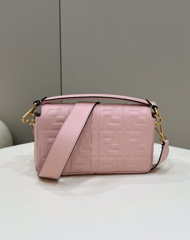 fendi-baguette-pink-gallery-1