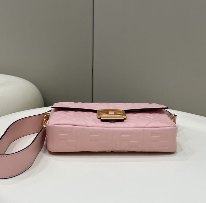 fendi-baguette-pink-gallery-2