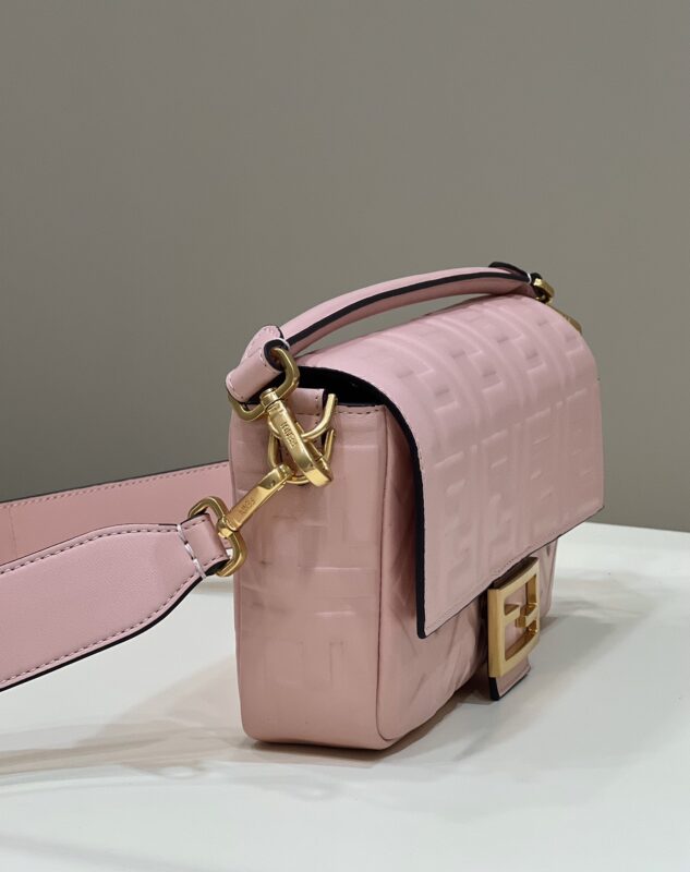 fendi-baguette-pink-gallery-3