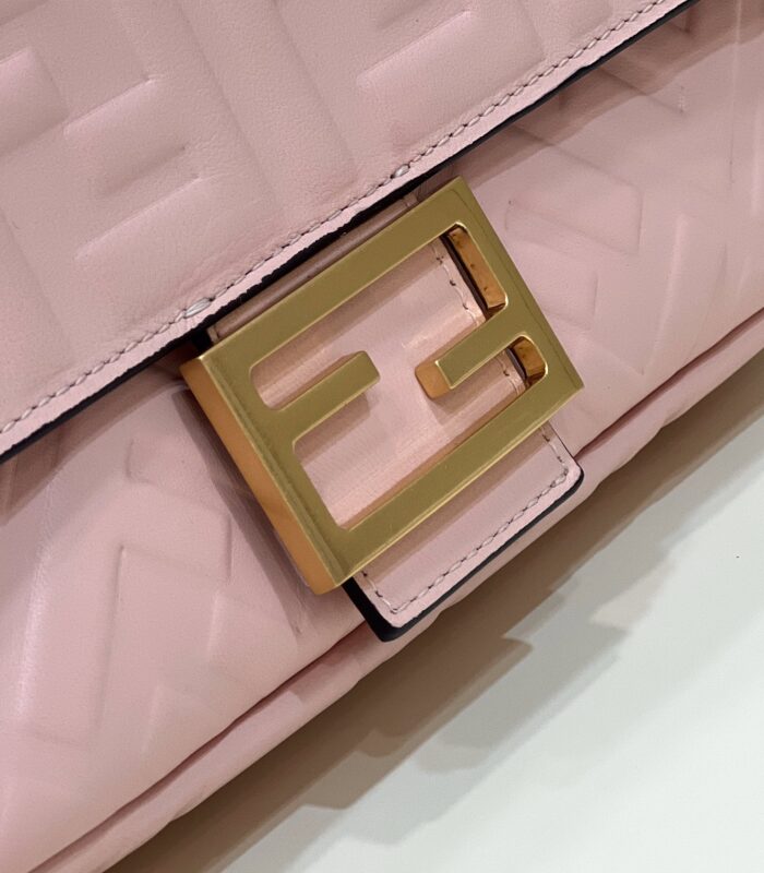 fendi-baguette-pink-gallery-5