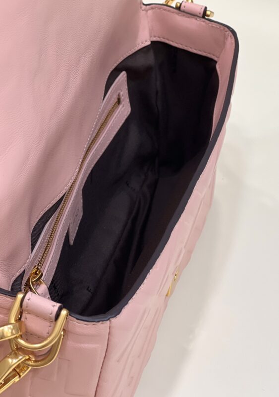 fendi-baguette-pink-gallery-7
